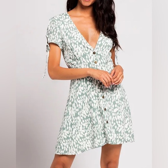 l*space Dresses & Skirts - L*space Valentina Button Front Dress